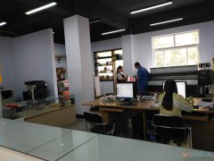 高薪招聘平面設計人員   文員及后期制作工人