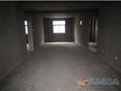 馬嶺小區(qū)毛墻毛地，6樓帶7樓，地理位置優(yōu)越