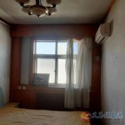 千秋礦千園小區(qū)   六樓    四室二廳  簡(jiǎn)裝  低價(jià)誠(chéng)心