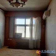 千秋礦千園小區(qū)? ?六樓? ? 四室二廳? 簡裝? 低價誠心